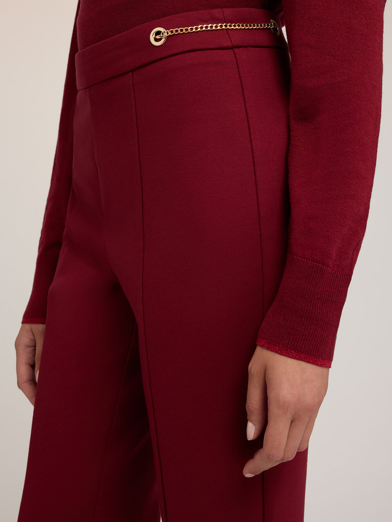 Pantalones acampanados con dise&ntilde;o de ojales image number 3