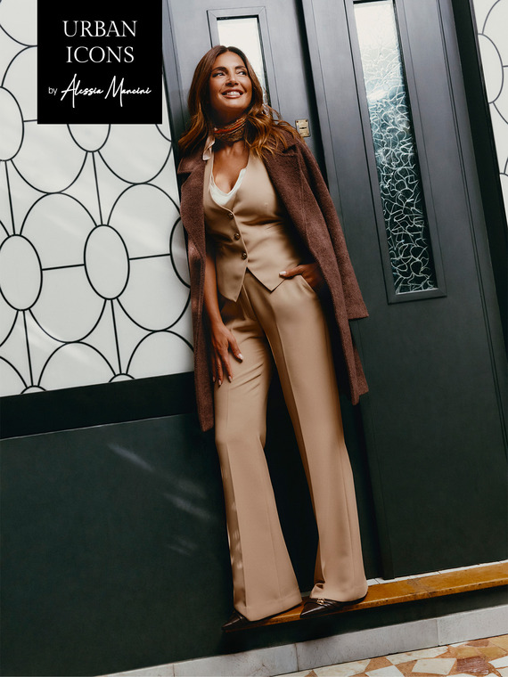 Wide-leg palazzo pants in crepe fabric