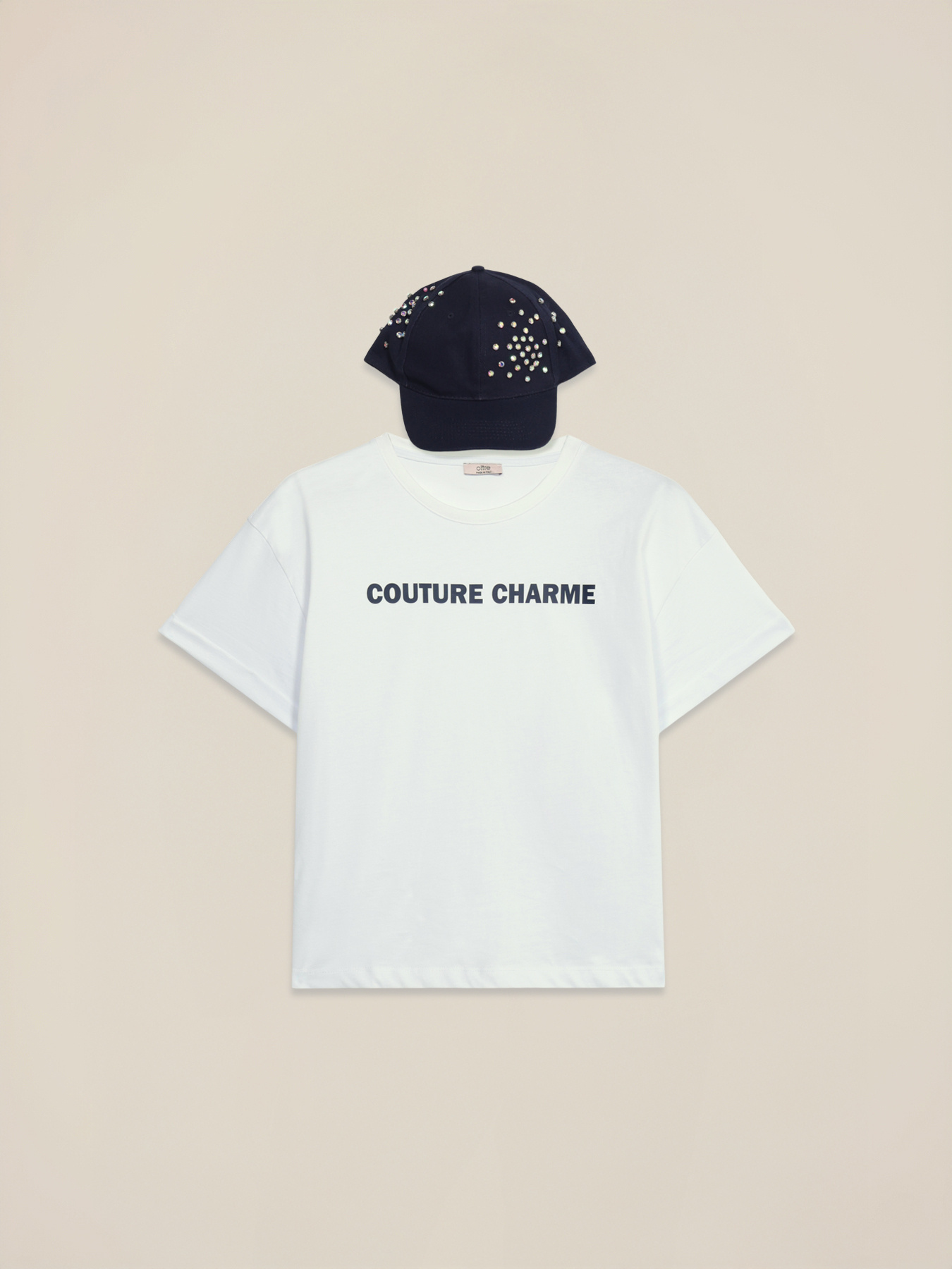 T-shirt con berretto coordinato image number 4