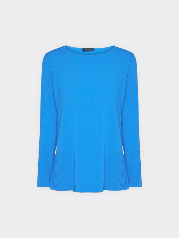 Sweater with ribbed details