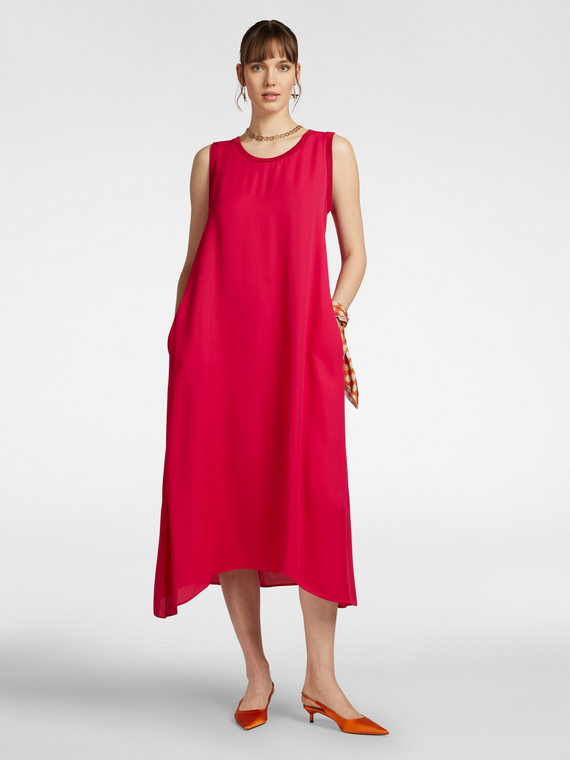 Langes Kleid mit gerippten Kanten