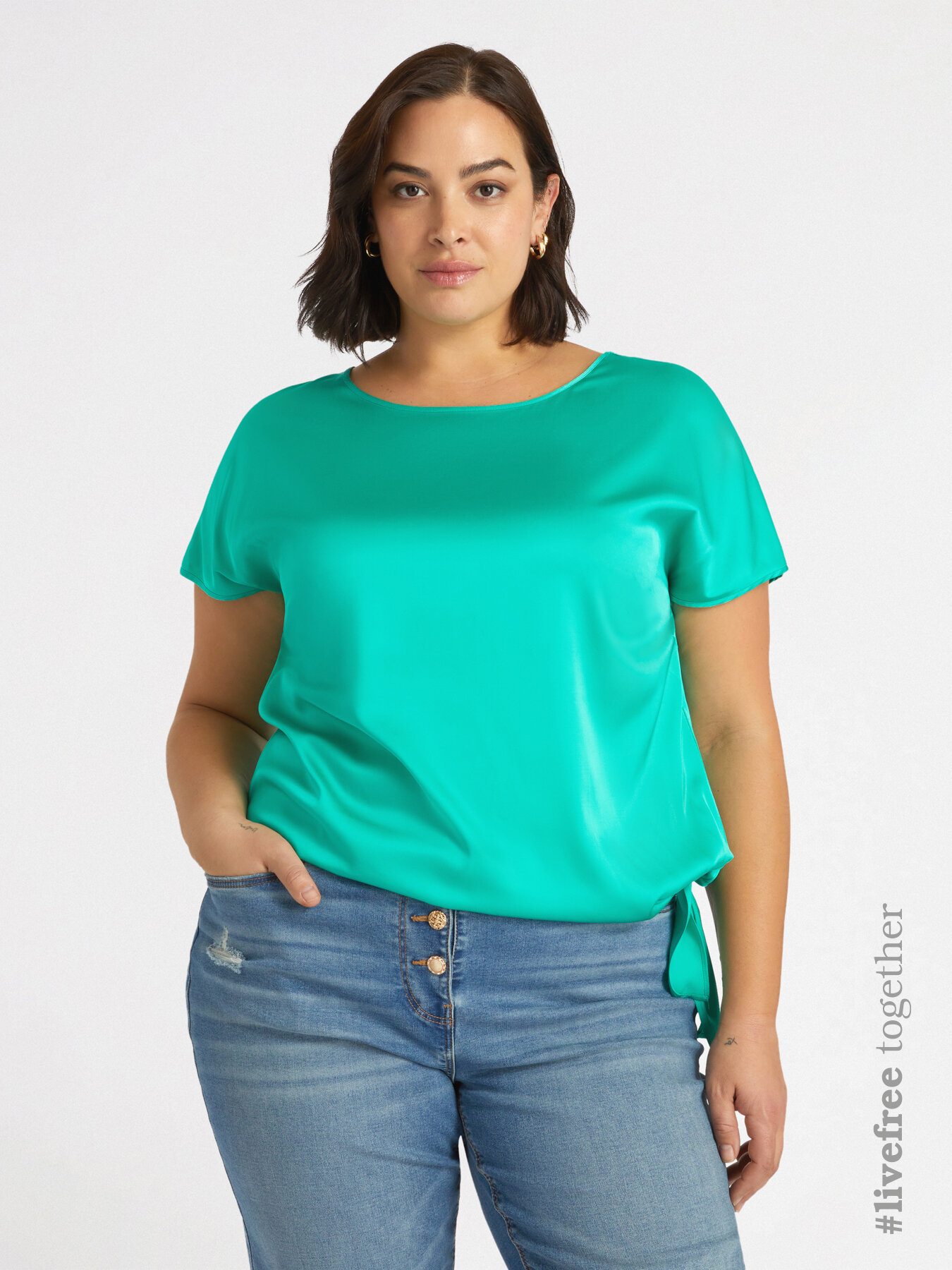 Blouse en viscose LENZING™ ECOVERO™ avec un nœud dans le bas image number 0