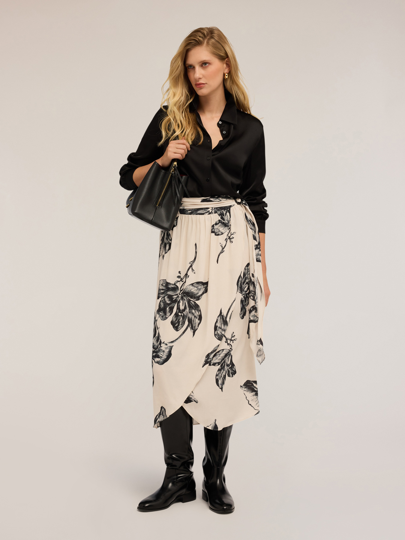 Satin shirt image number 3