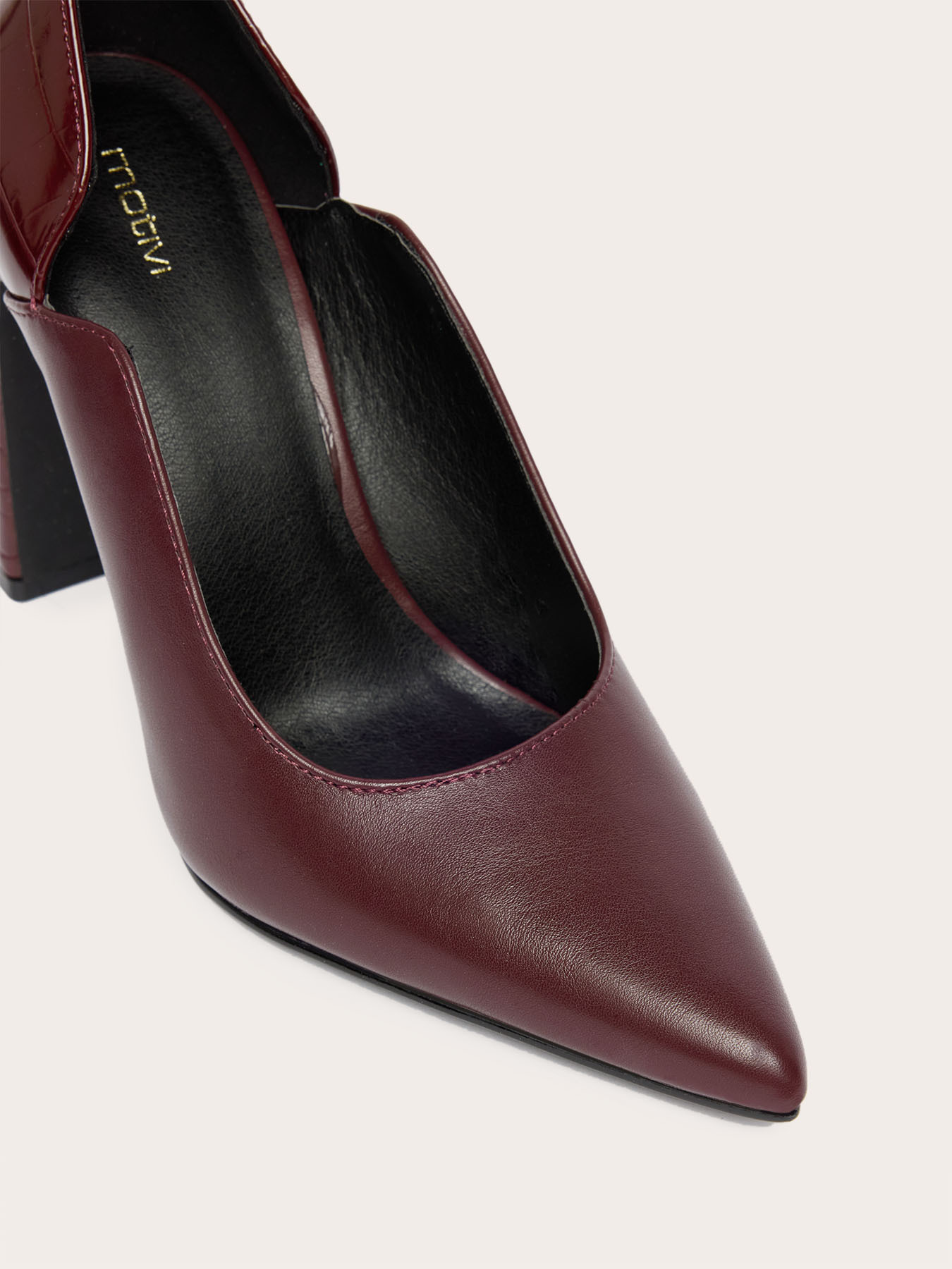 Escarpins &agrave; talon motif crocodile image number 3