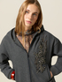 Offene Sweatjacke mit Blumenapplikation image number 2