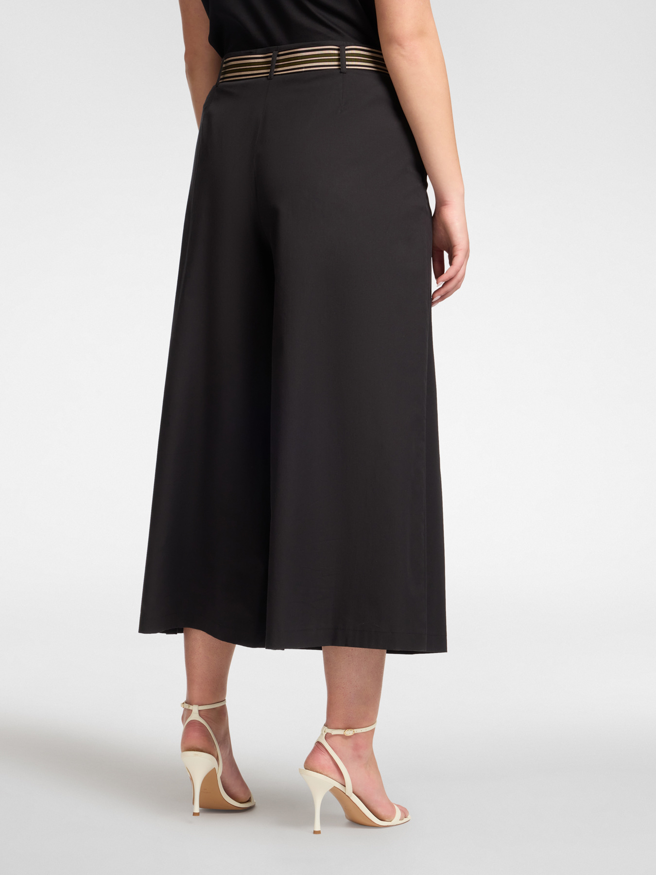 Pantaloni cropped popeline vita alta con cintura image number 1