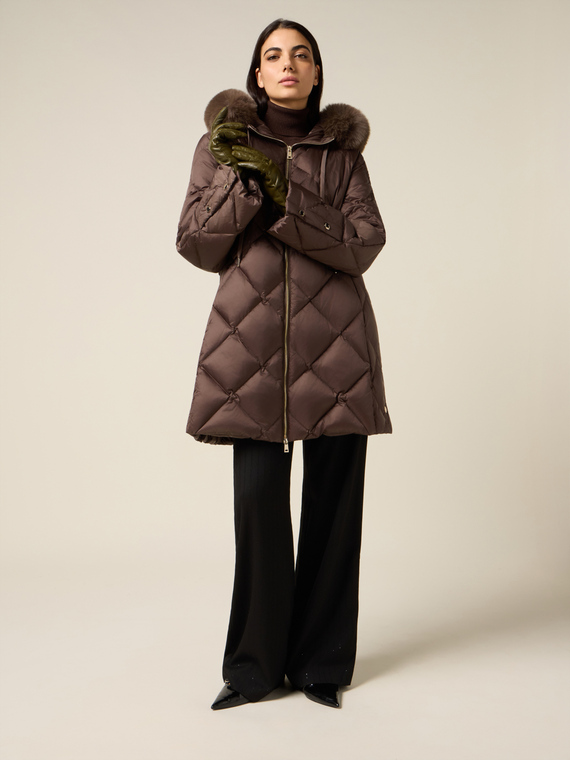 Piumino midi trapuntato con vera piuma