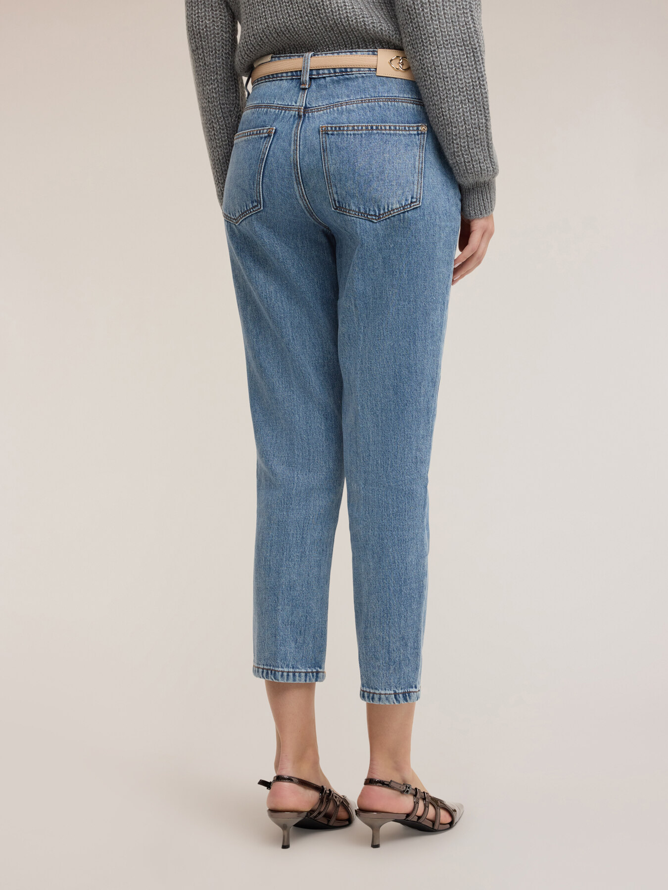 Regular-Fit-Jeans mit Bügelfalte image number 1