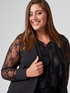 Chemise en dentelle avec ruche sur le devant image number 2