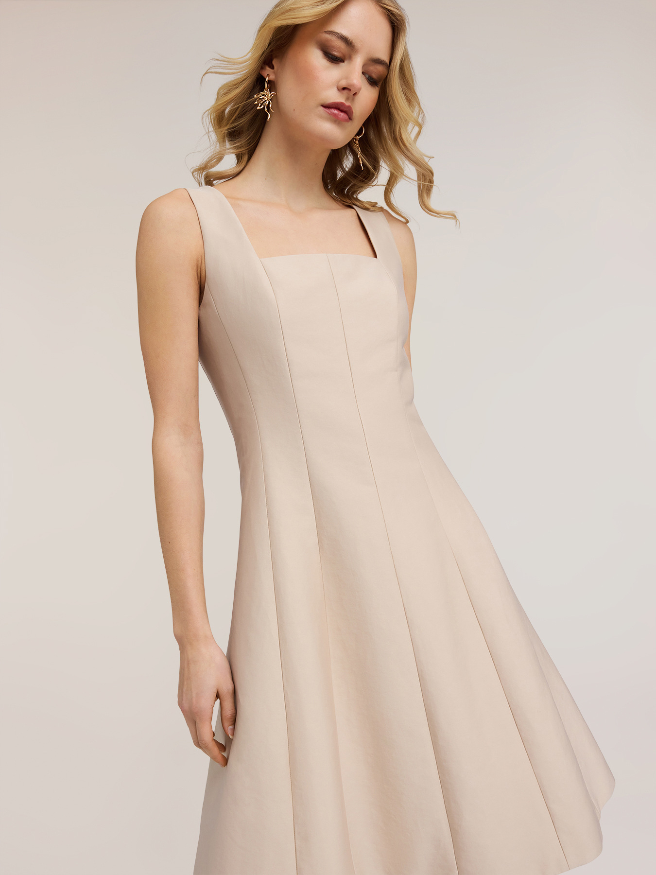 Flare dress in telini fabric image number 3