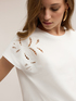 T-shirt in jersey con ricami sangallo image number 3