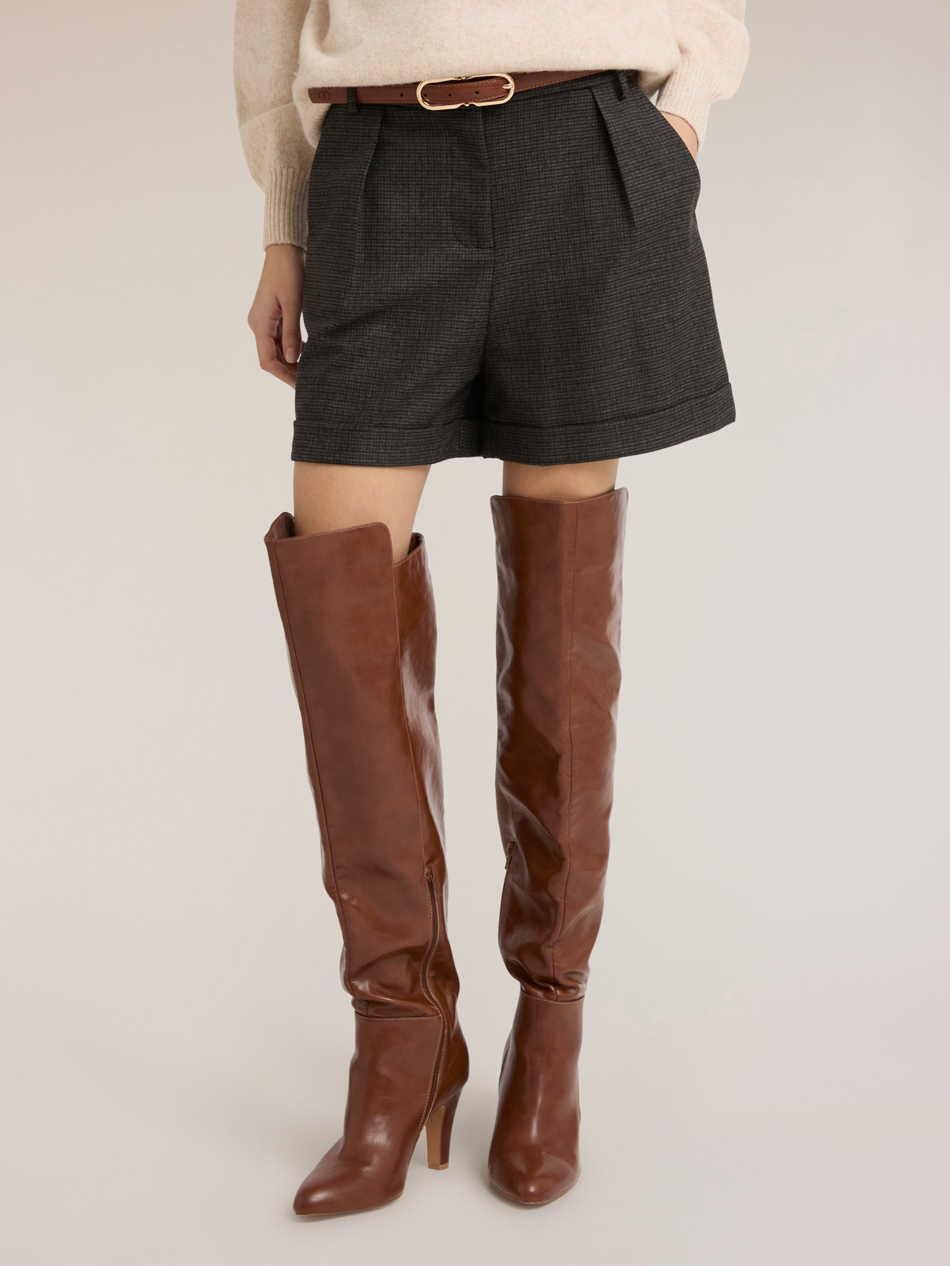 Verk&uuml;rzte Shorts mit Karomuster image number 2