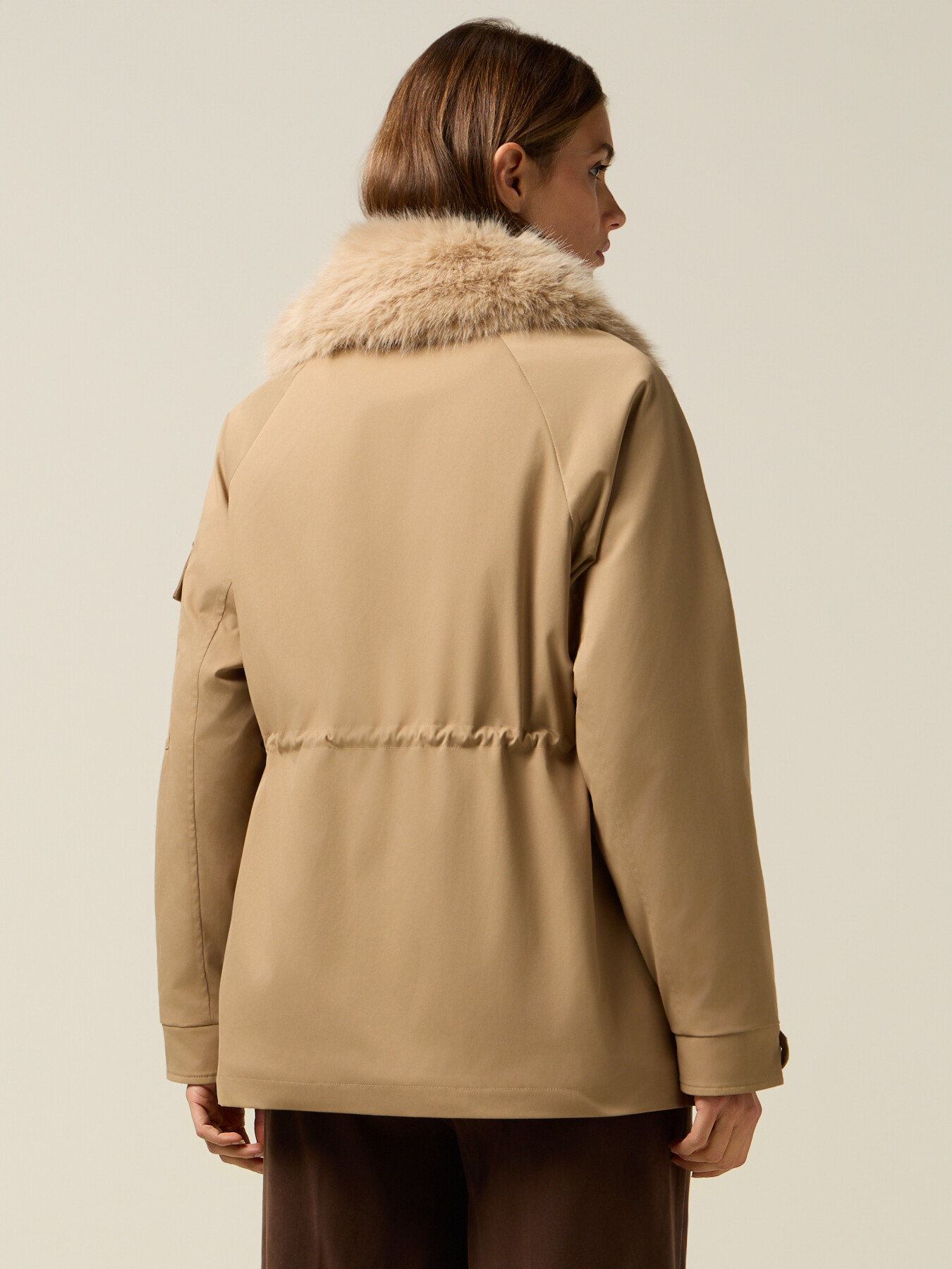 Parka imbottito con colletto effetto peluche image number 1