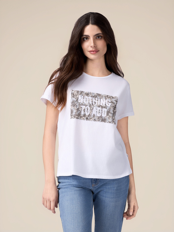 Tricou cu broderie din paiete