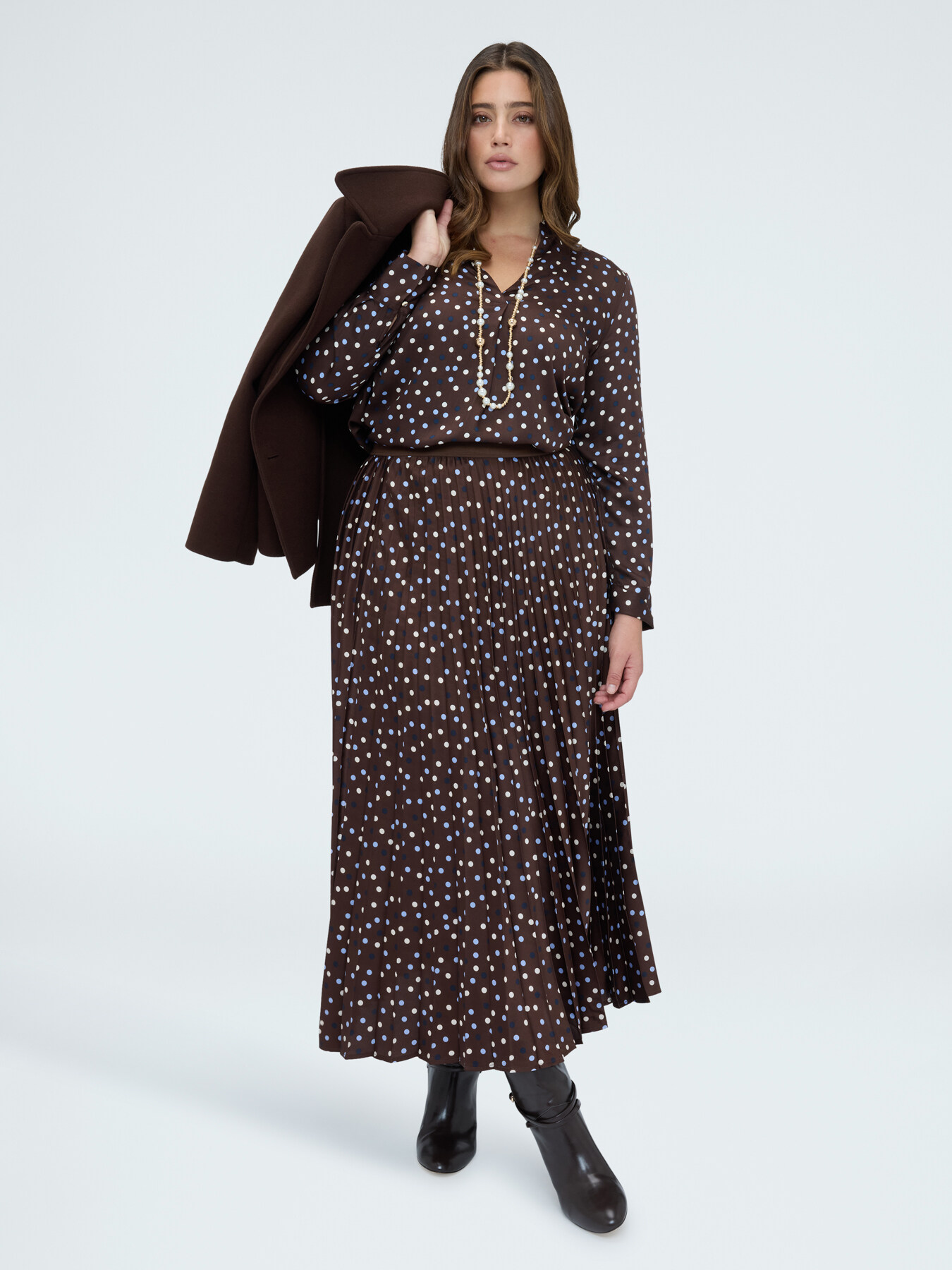 Polka dot blouse in viscose satin image number 3