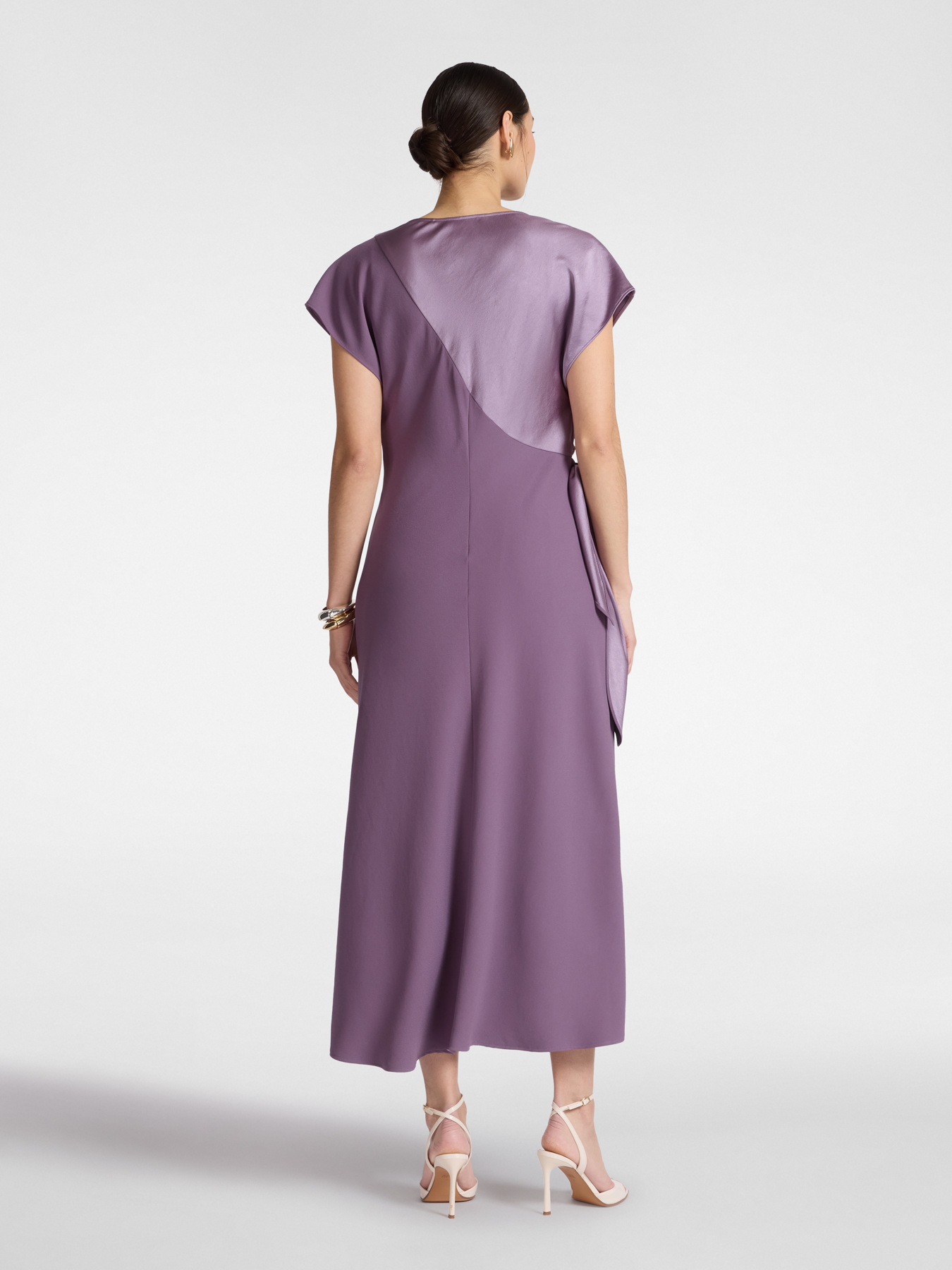 Abito lungo con nodo laterale image number 1