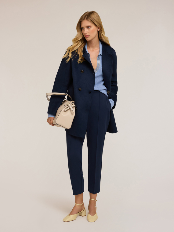 Regular pants in crêpe fabric