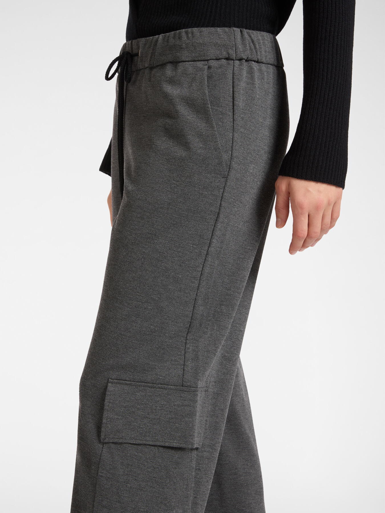 Wide-leg cargo trousers image number 3