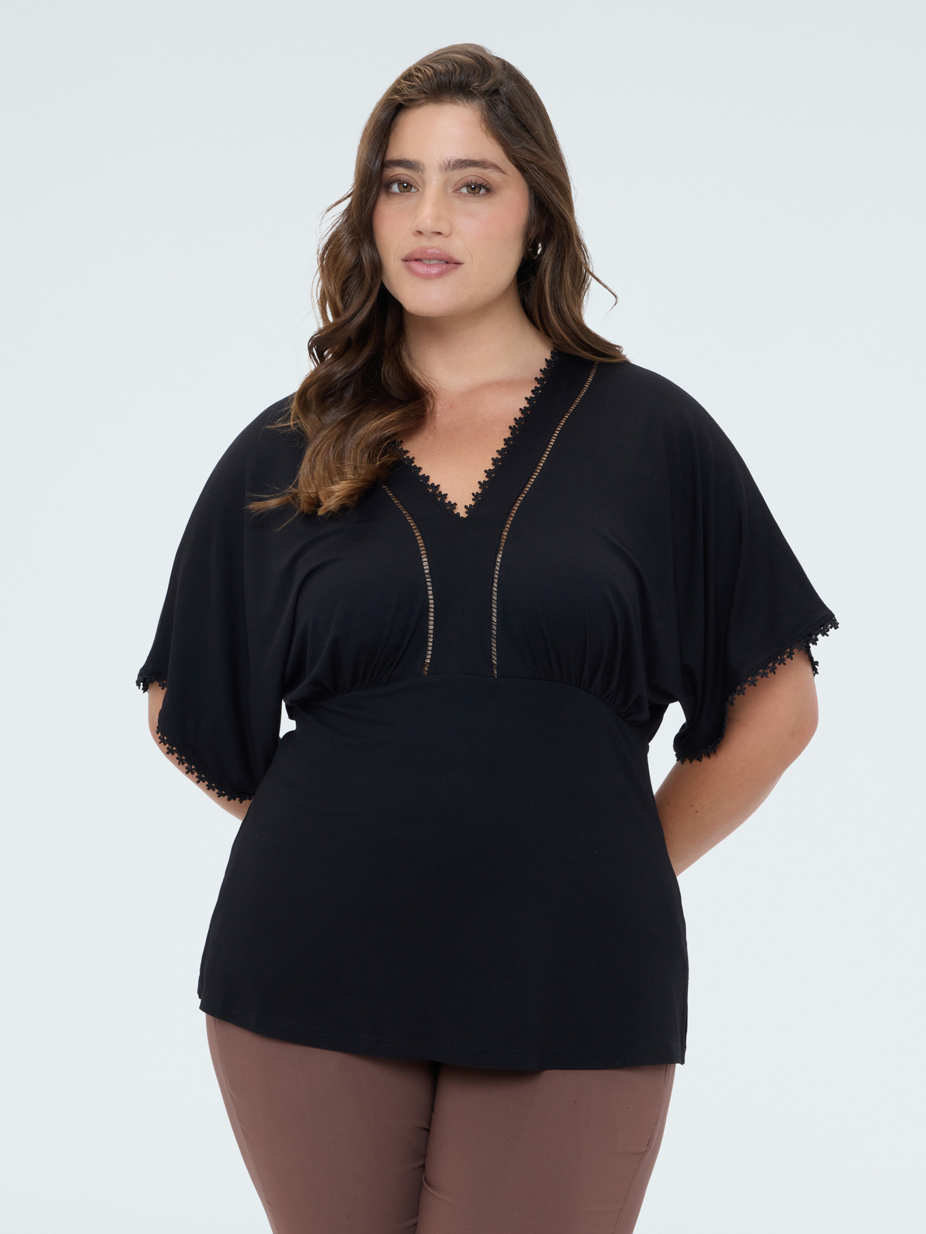 Viscose t-shirt with lace details image number 0