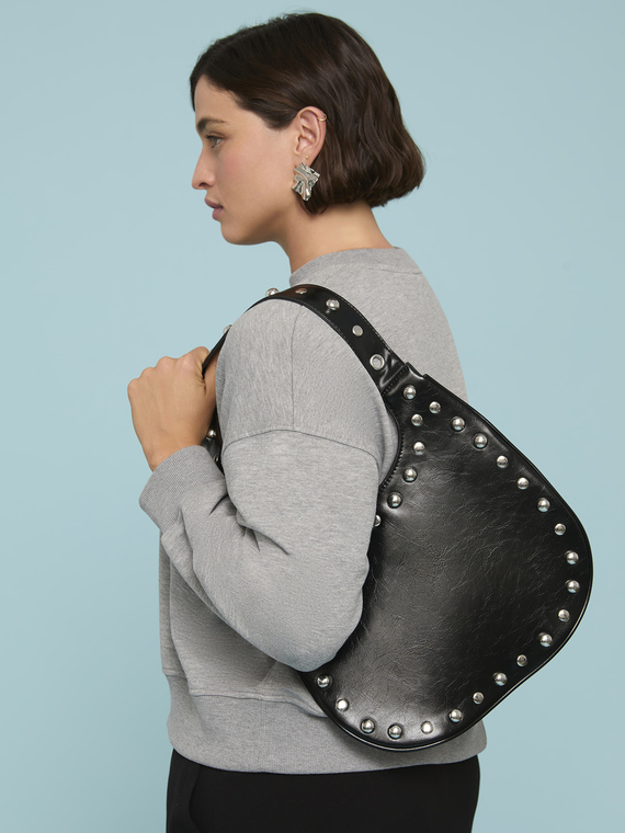 Borsa con borchiette