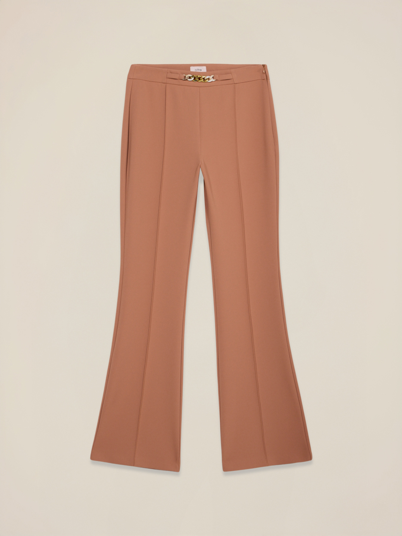 Pantaloni flare con catena decorativa image number 4
