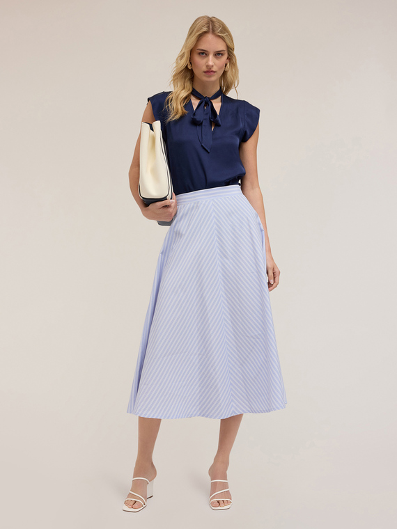 Blusa satin con fiocco