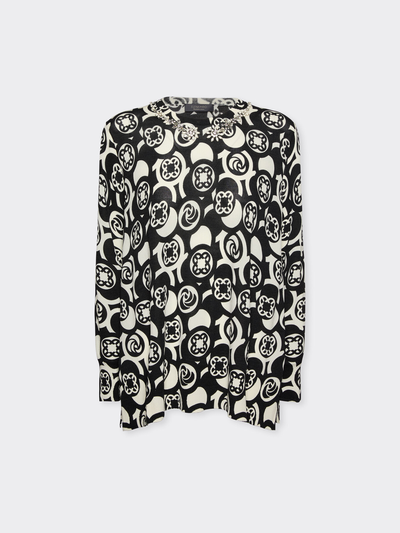 Printed sweater with embroidery image number 4