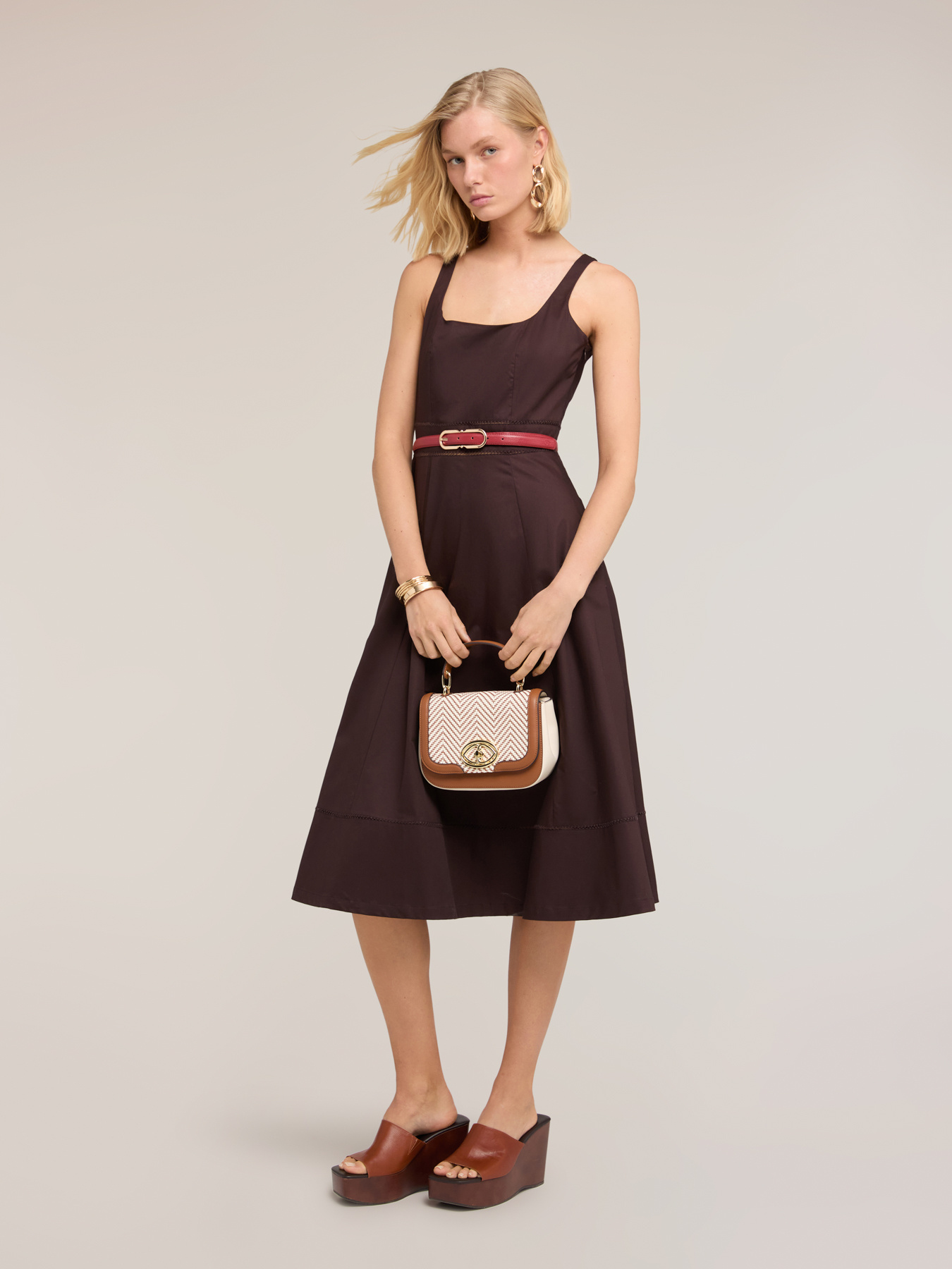 Flare dress in poplin with ajour&eacute; image number 0