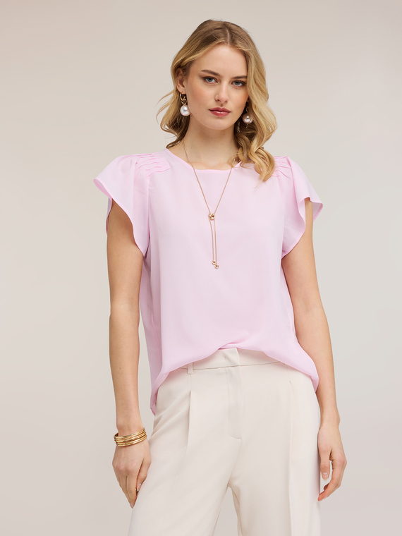 Cr&ecirc;pe de chine blouse with pleats