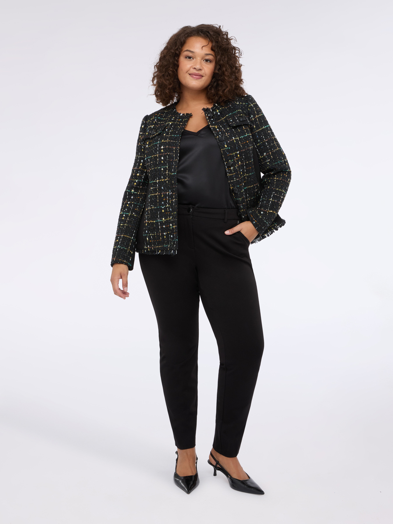 Zweistoffiges T-Shirt mit V-Ausschnitt und langen Ärmeln image number 2