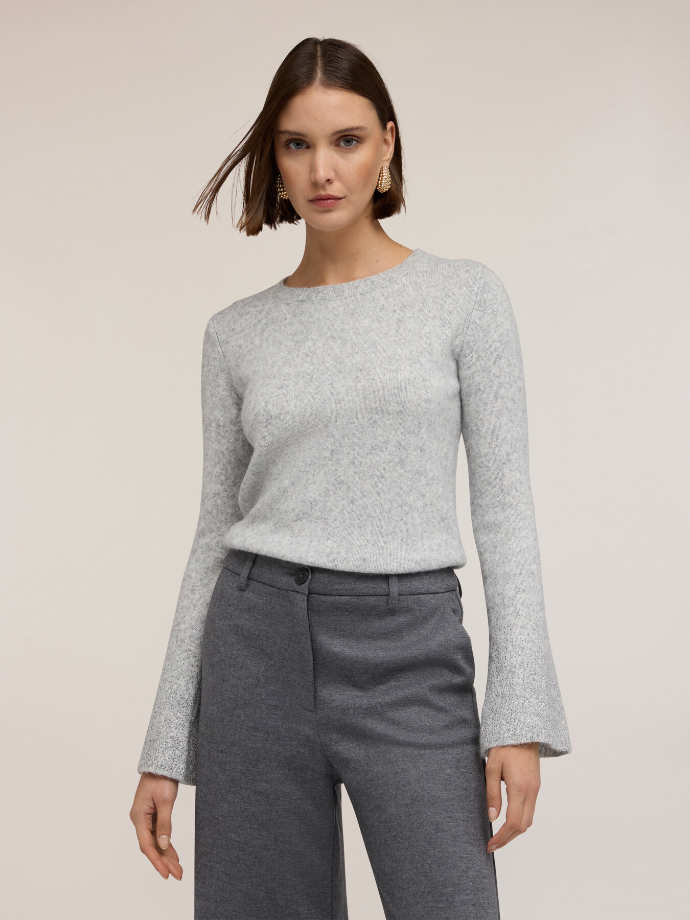 Bluză cu mâneci clopot și strasuri image number 2