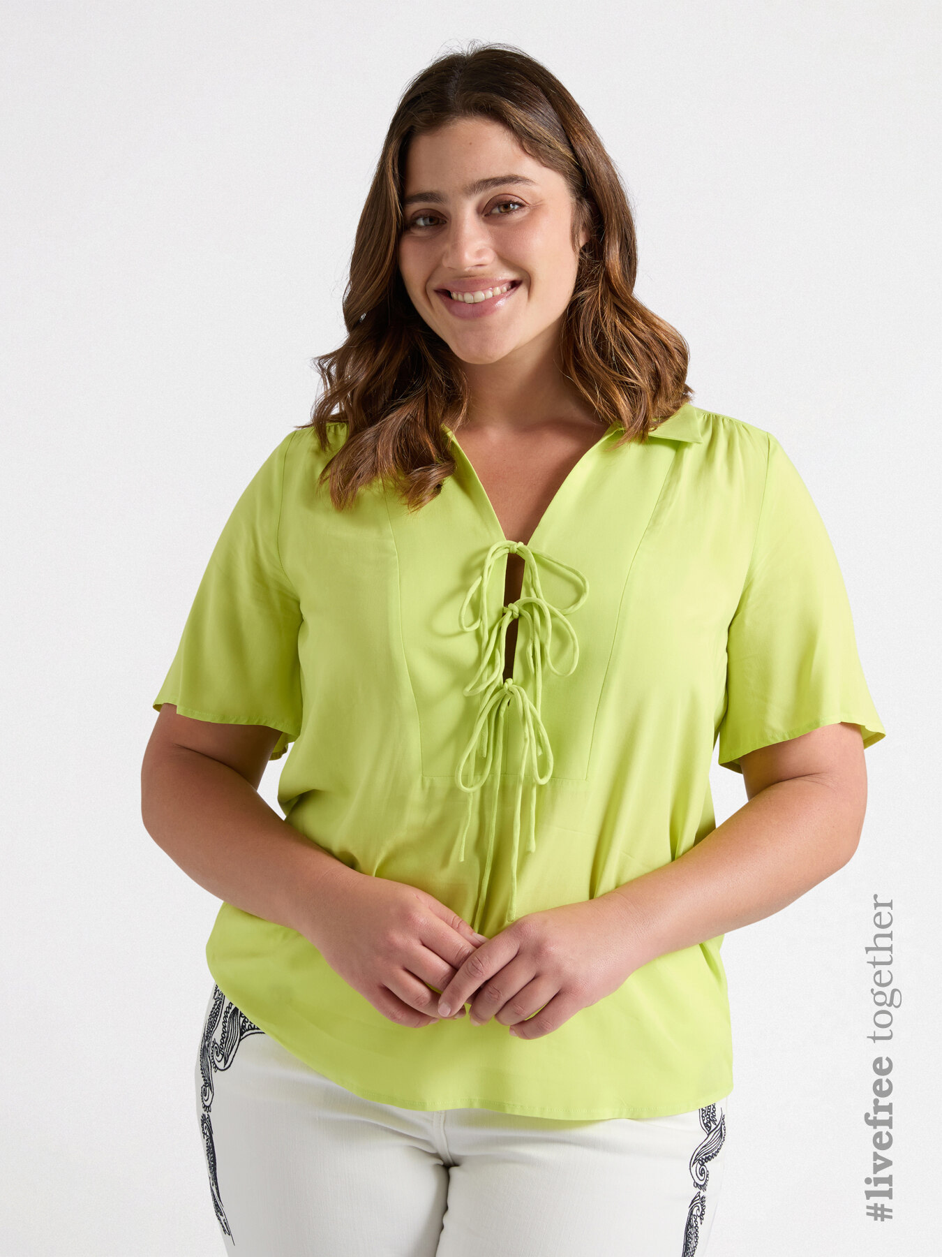 Bluse mit Bändchen aus Viskose LENZING™ ECOVERO™ image number 0
