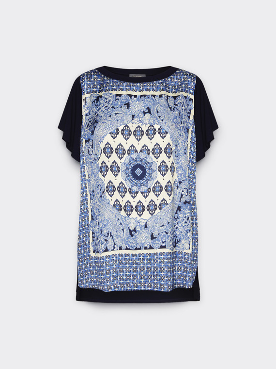 T-shirt with printed front