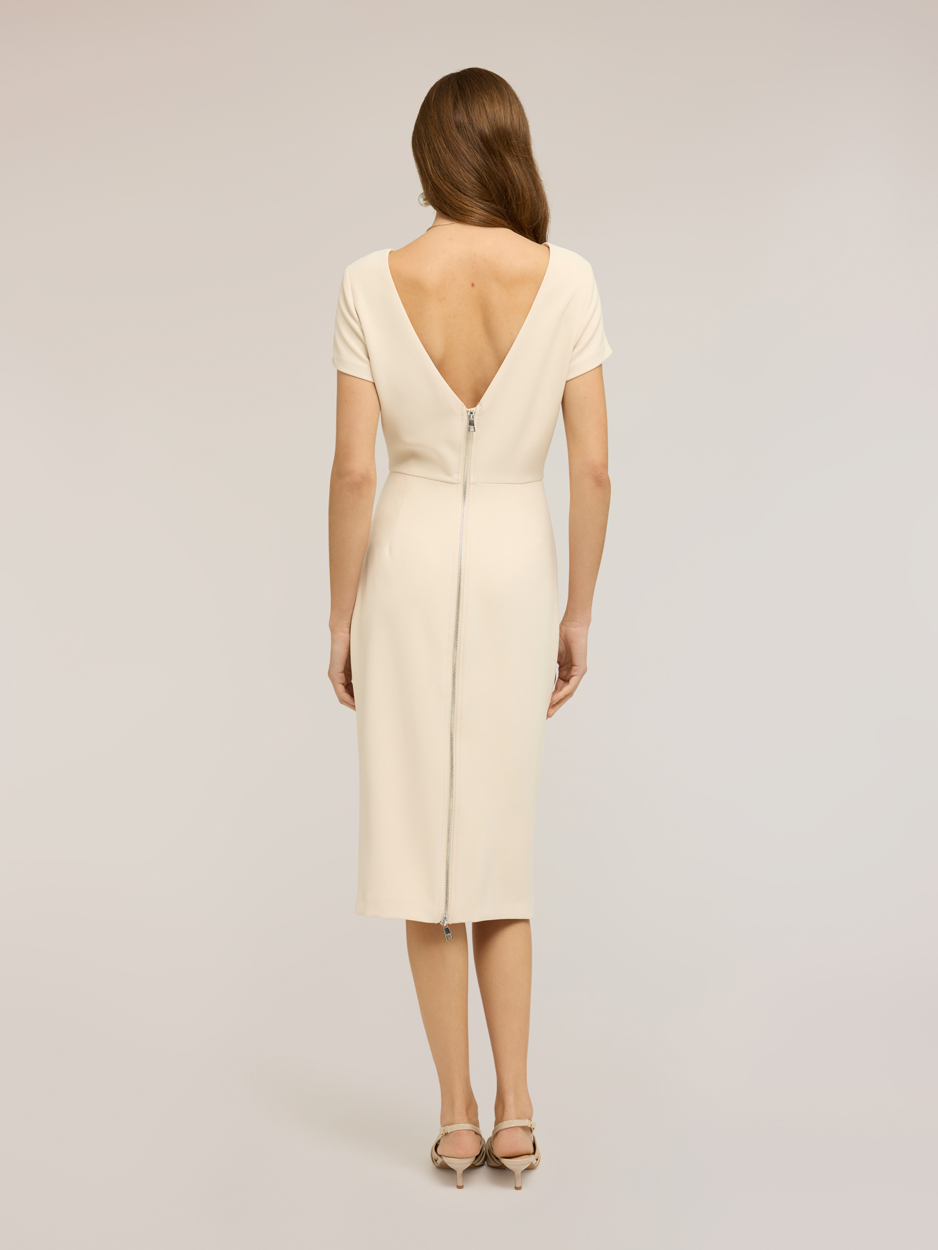 Sheath dress in cr&ecirc;pe with draping image number 1