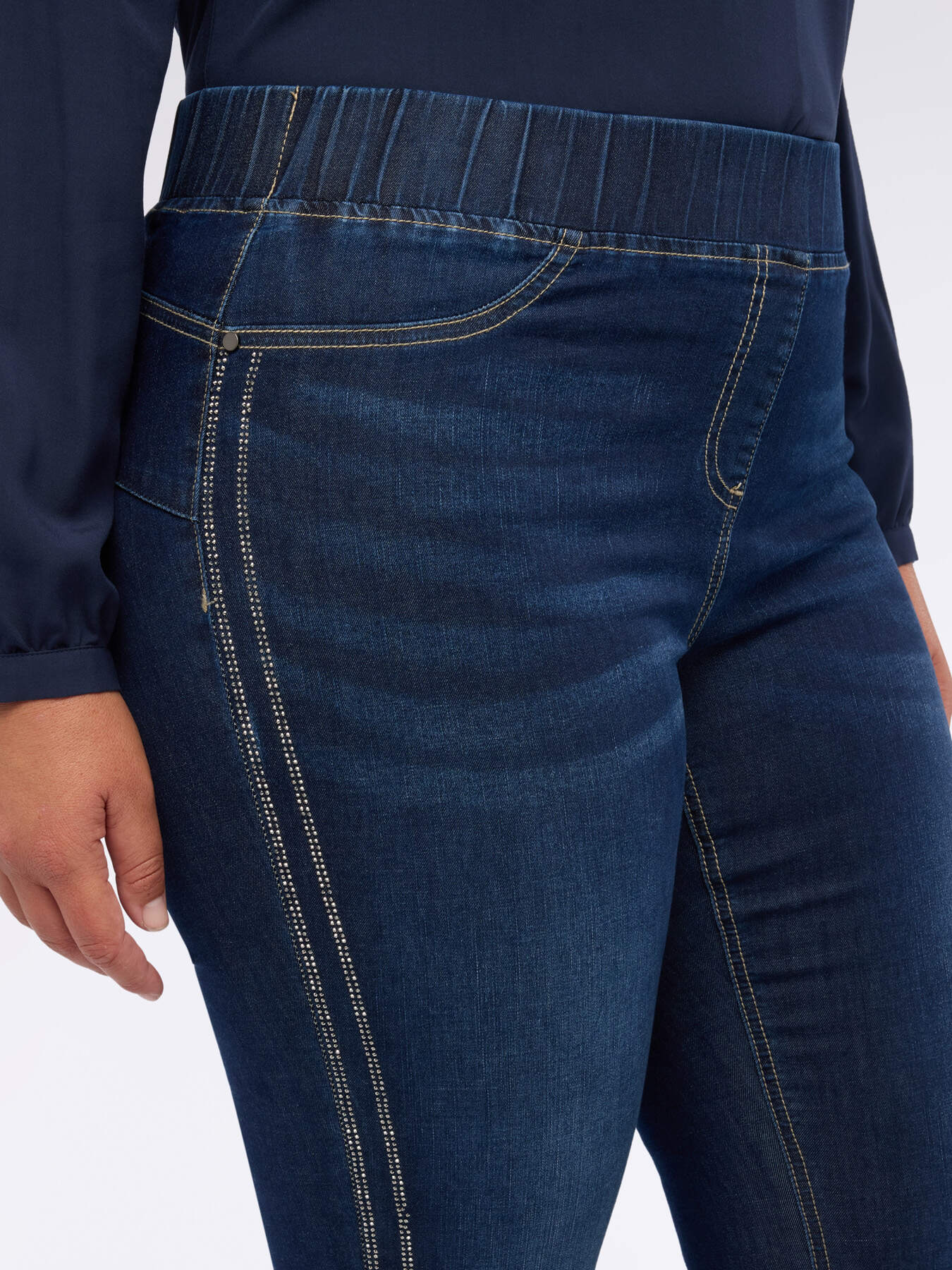 Jeggings con strass laterale image number 2