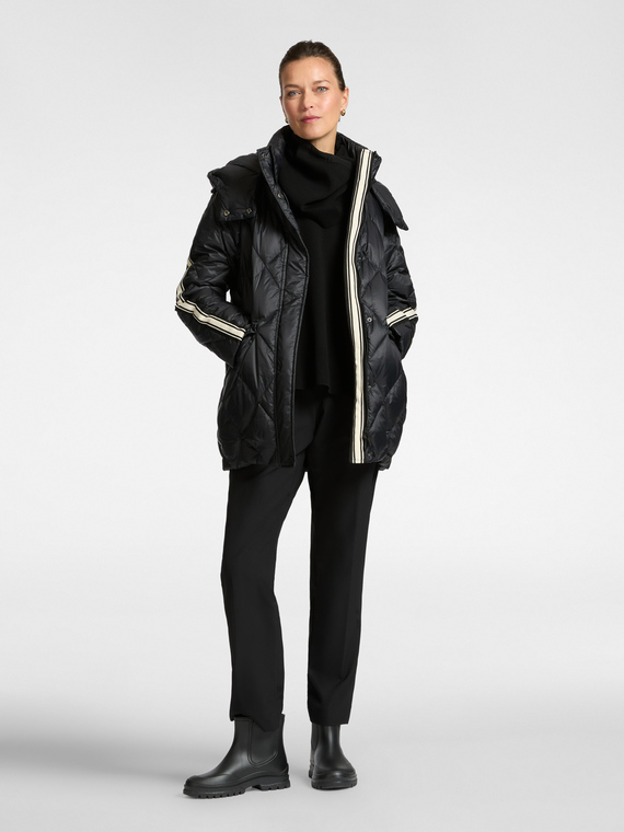 Pantalones chinos en tejido técnico