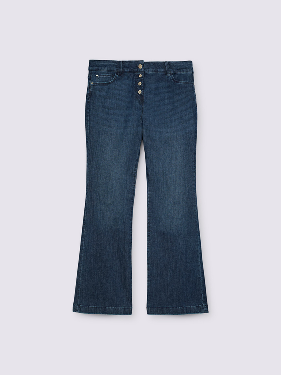 Jeans acampanados lavado azul