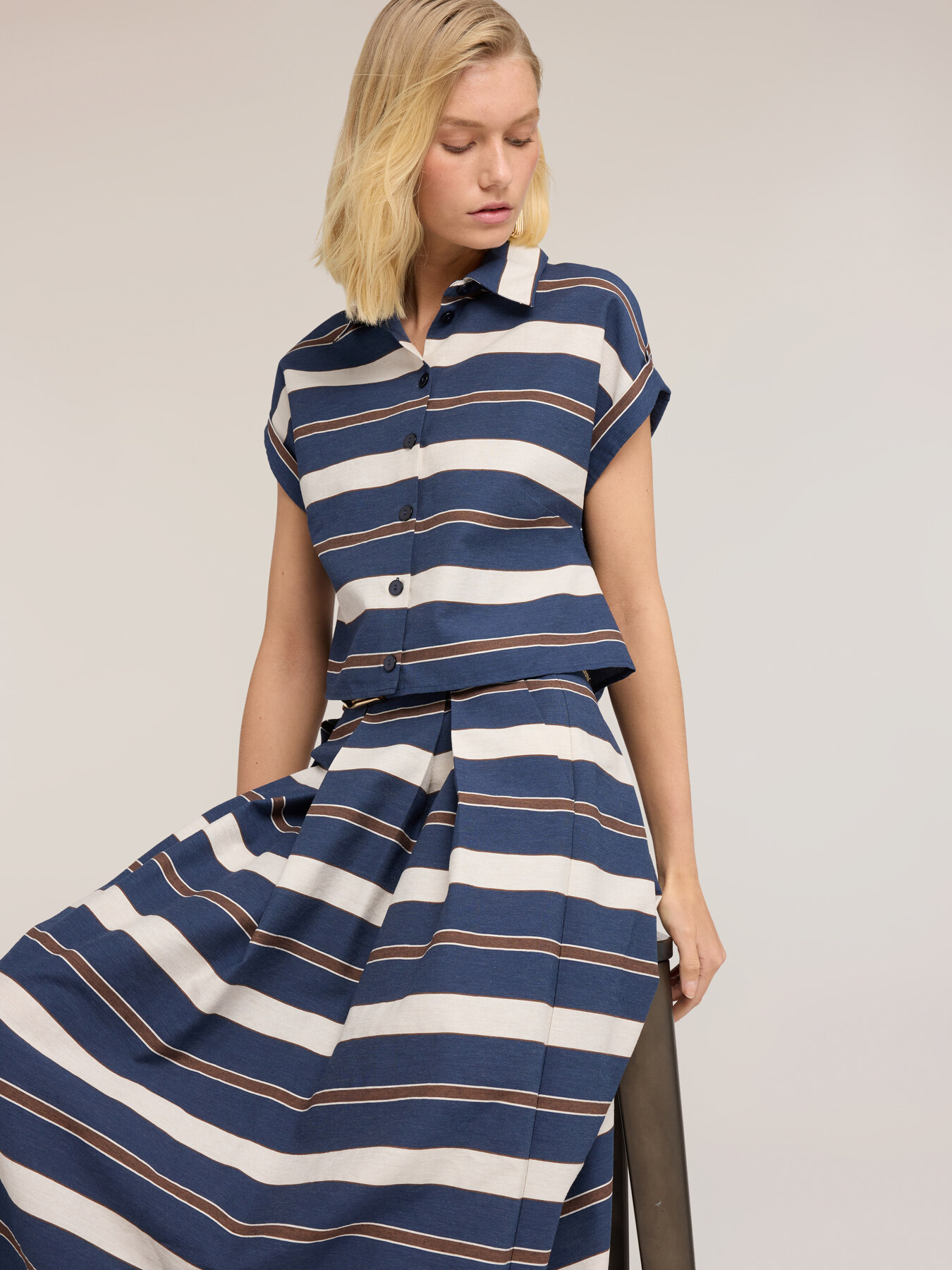 Striped cotton blend boxy shirt image number 3