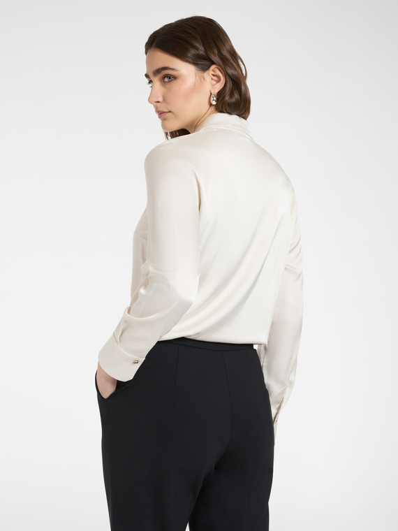 Camicia in raso stretch
