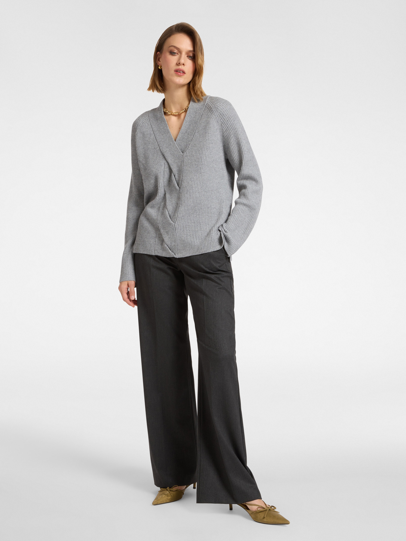 Pullover mit Maxi-Zopf image number 2