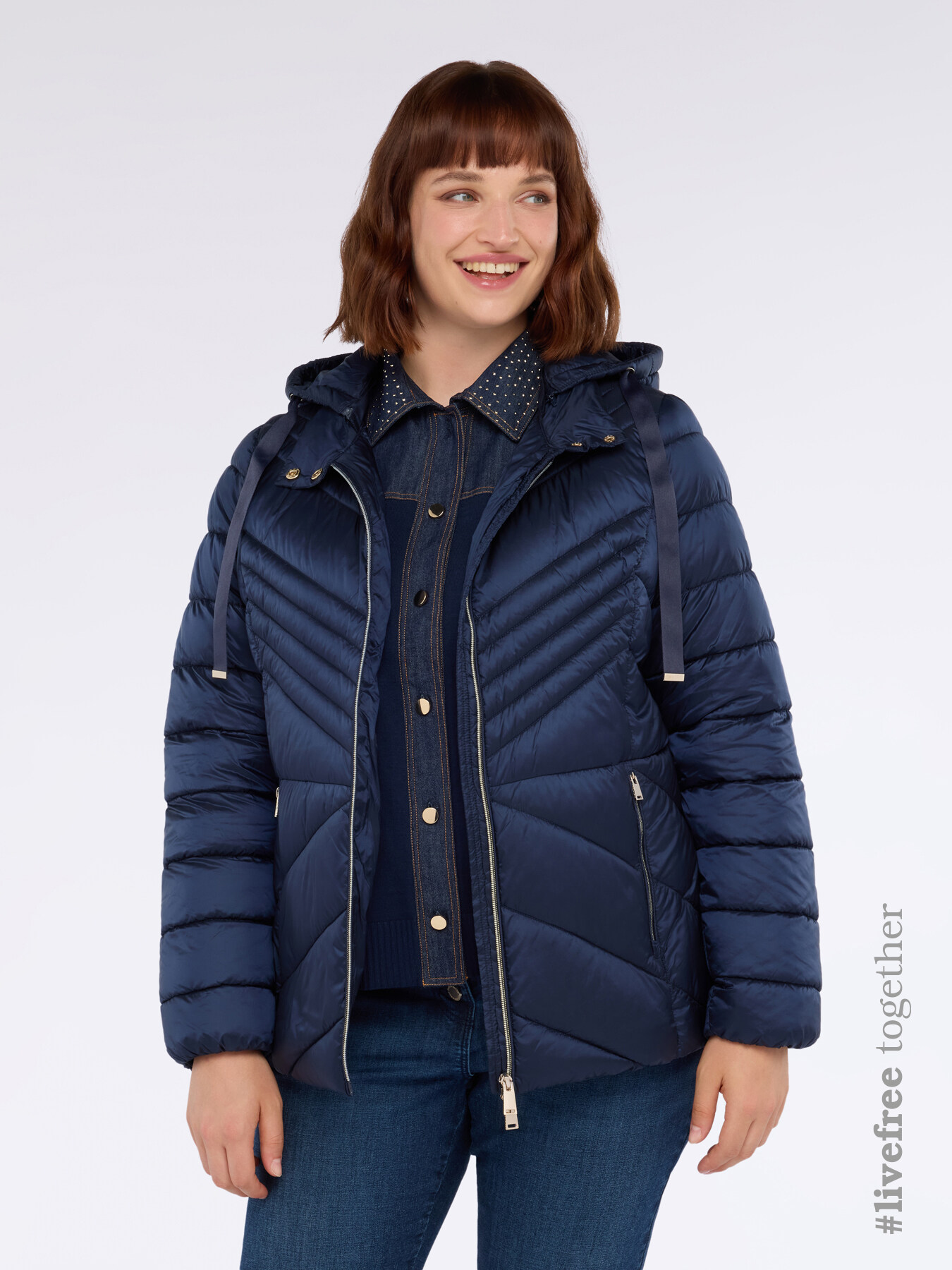 Quilted down jacket with chevron pattern and hood image number 0