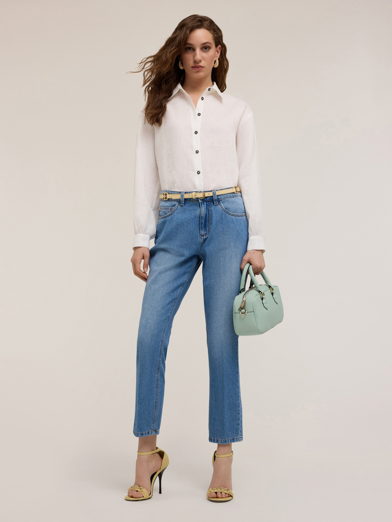 Regular jeans with ironed crease image number 0