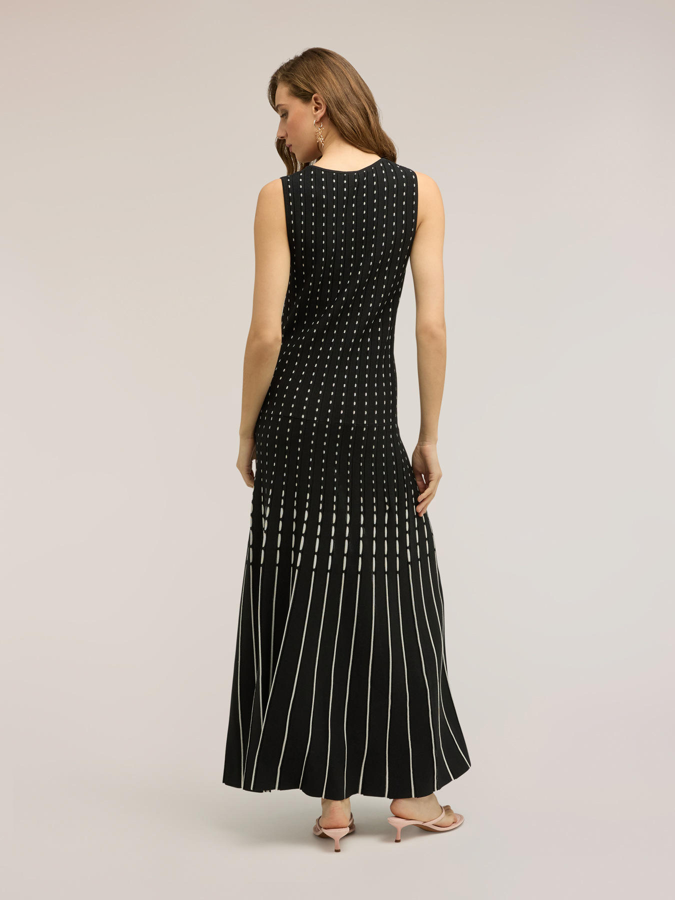 Long pleated knit dress image number 1