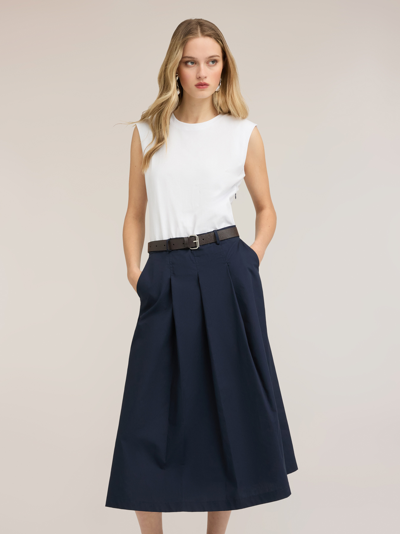 Midikleid mit G&uuml;rtel und Rock aus Popeline image number 2