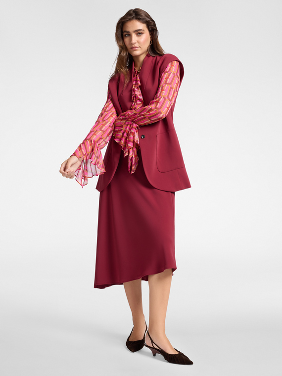 Saia assimétrica em cady elástico