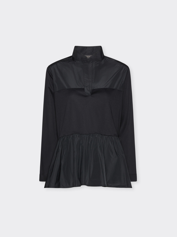 T-shirt with ruffle at the bottom