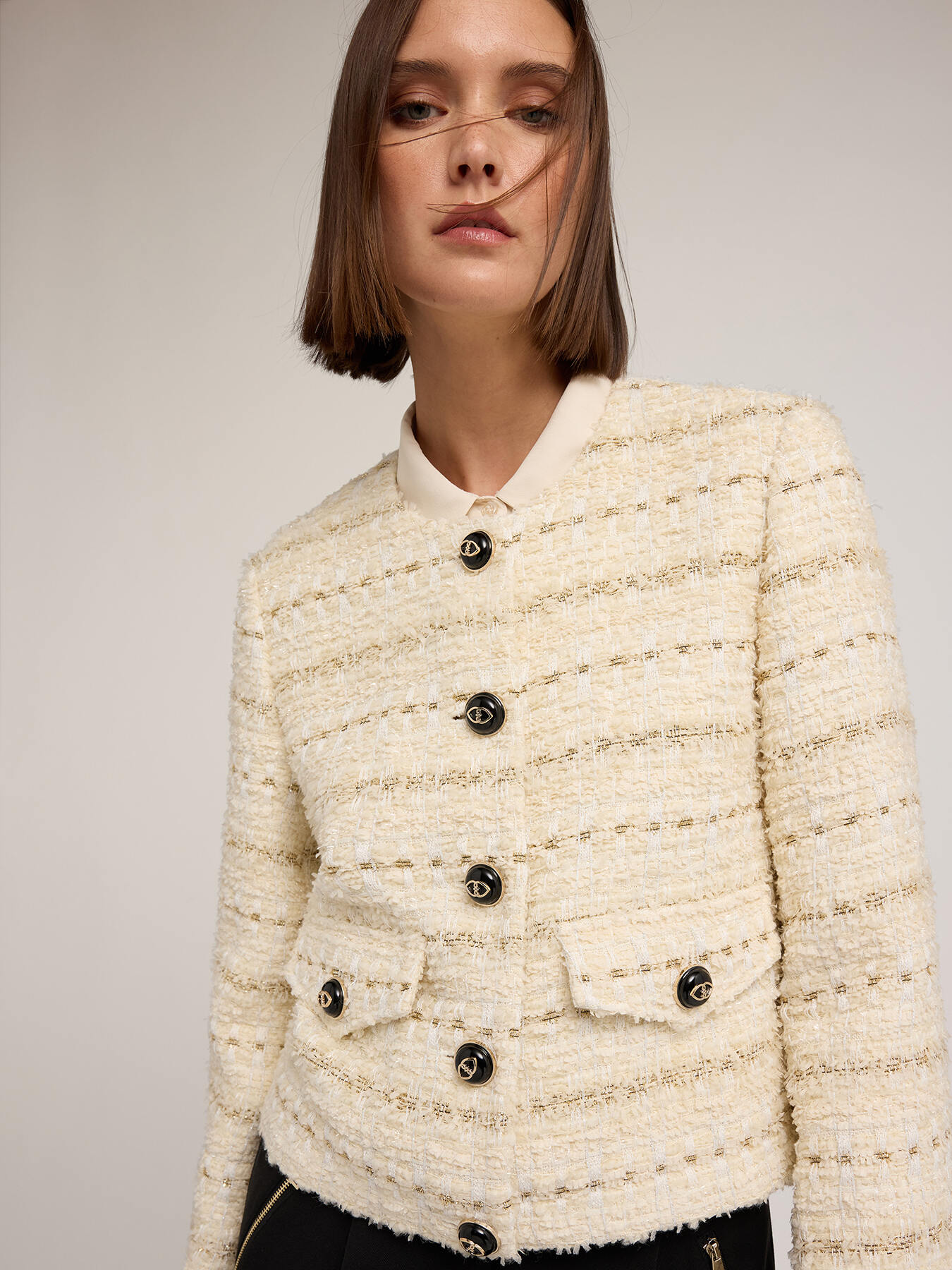 Bouclé fabric jacket with buttons image number 3
