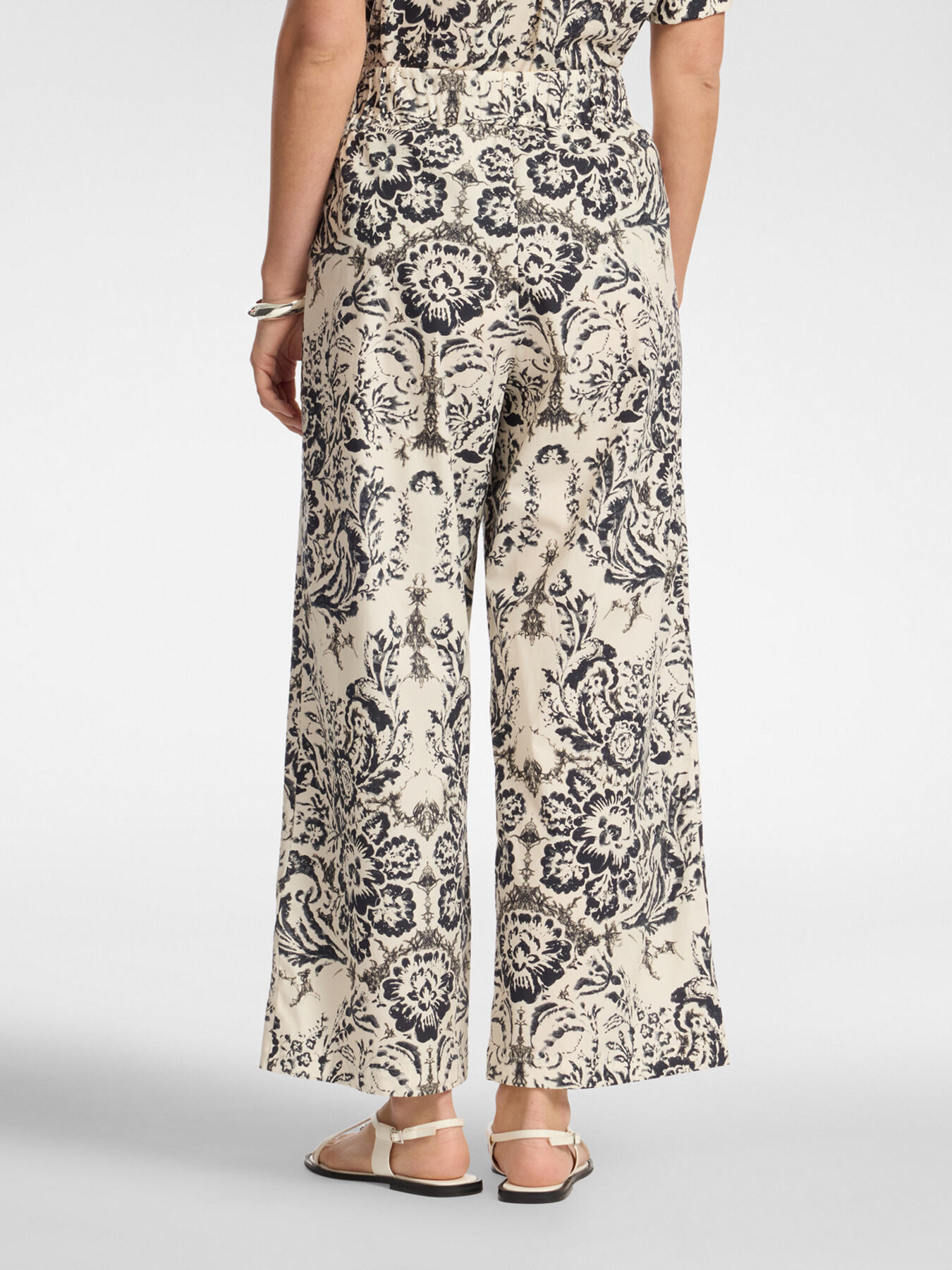 Pantaloni stampati image number 1
