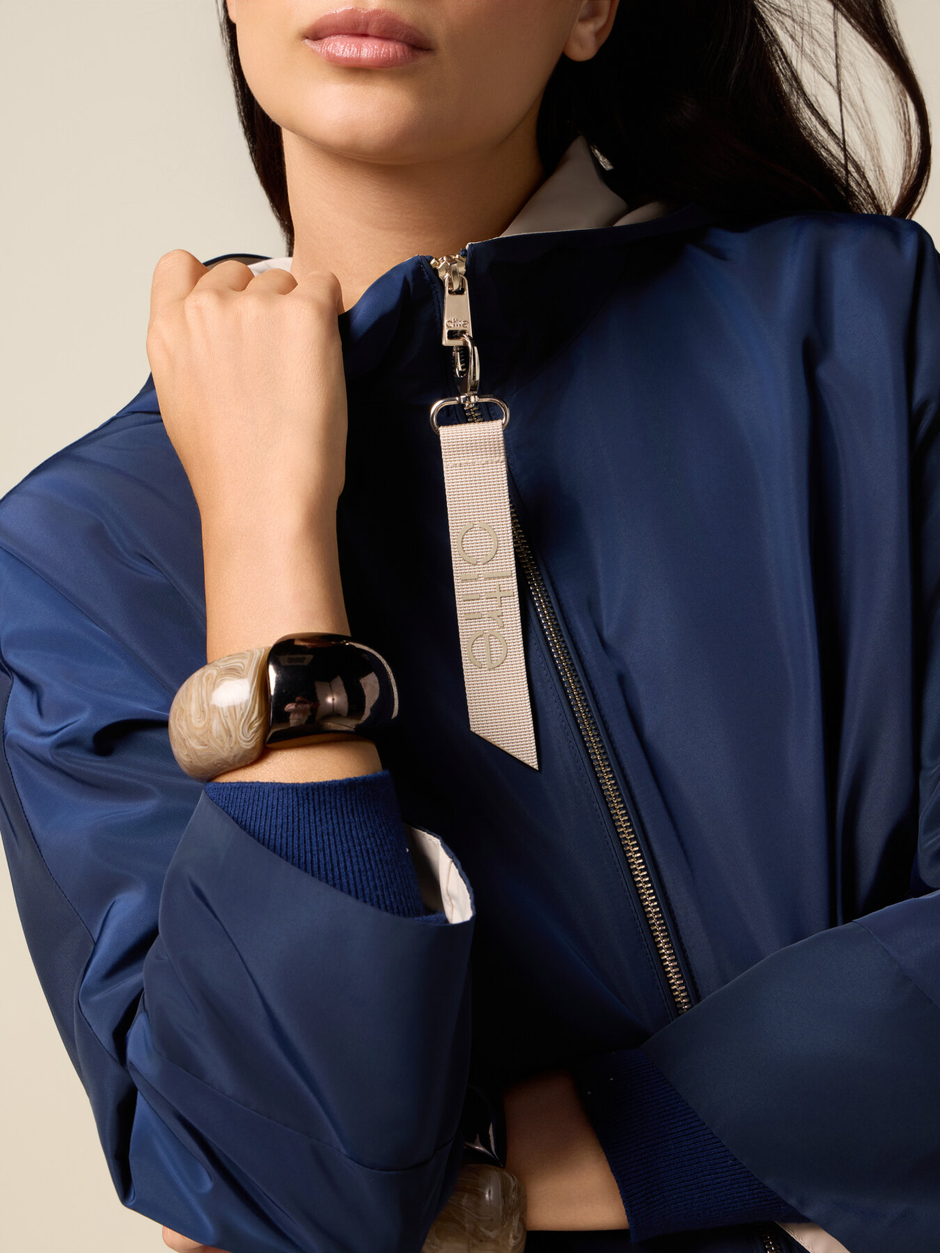 Giubbotto in nylon con cappuccio e zip image number 2