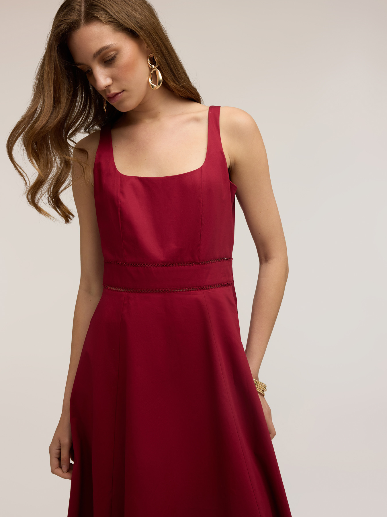 Vestido flare en popel&iacute;n con ajour&eacute; image number 3